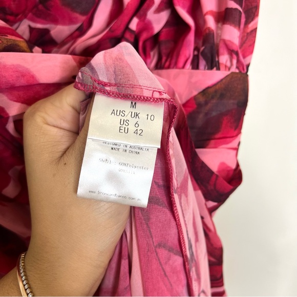 Bronx and Banco Camilla Maxi Dress in Fuchsia size medium - Picture 7 of 13